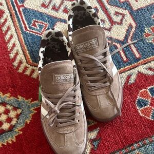 adidas Handball Spezial Suede Sneakers in Taupe with White Stripes Unisex